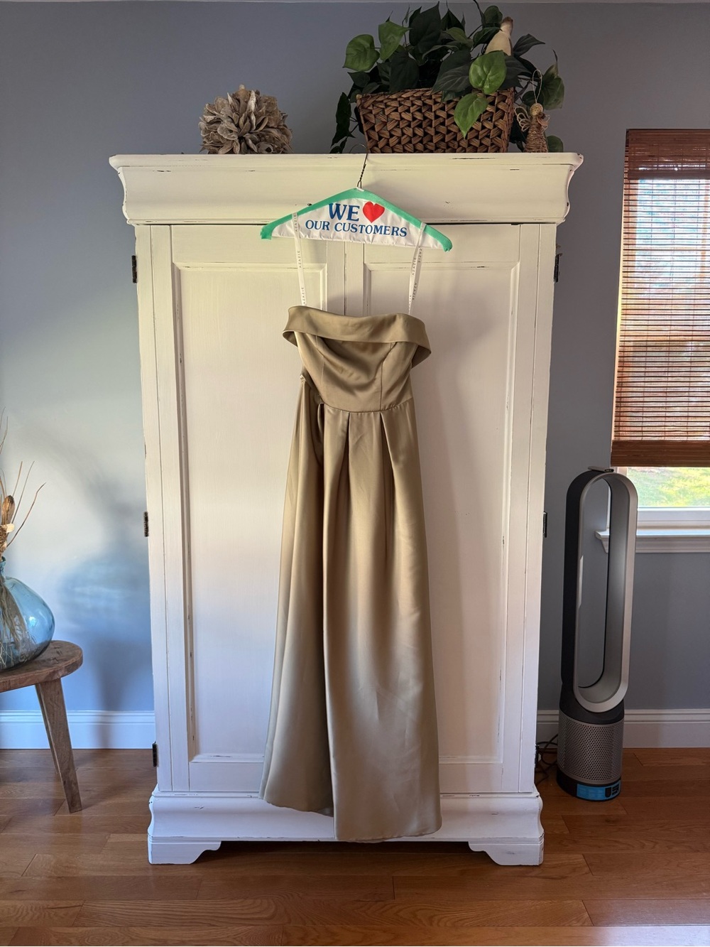 Azazie Lucienne Stretcg Satin Gown in Moss Green